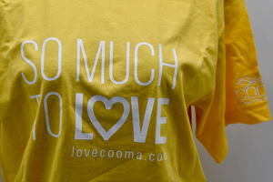 T SHIRT SO MUCH TO LOVE